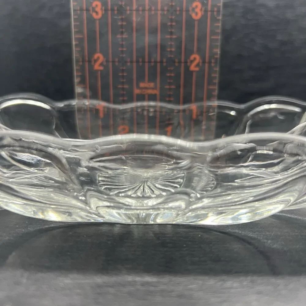 Anchor Hocking Banana Split Sundae/Butter (Boat) Serving Dish Scalloped Rim 8”